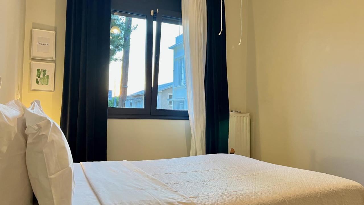 100 Meters From The Sea Apartment Xylokastro Bagian luar foto