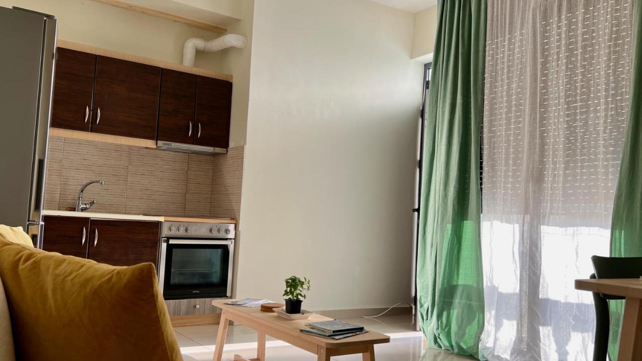 100 Meters From The Sea Apartment Xylokastro Bagian luar foto