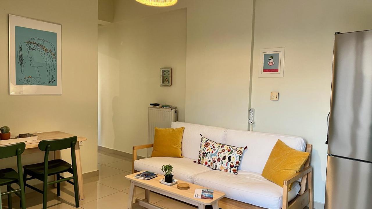 100 Meters From The Sea Apartment Xylokastro Bagian luar foto