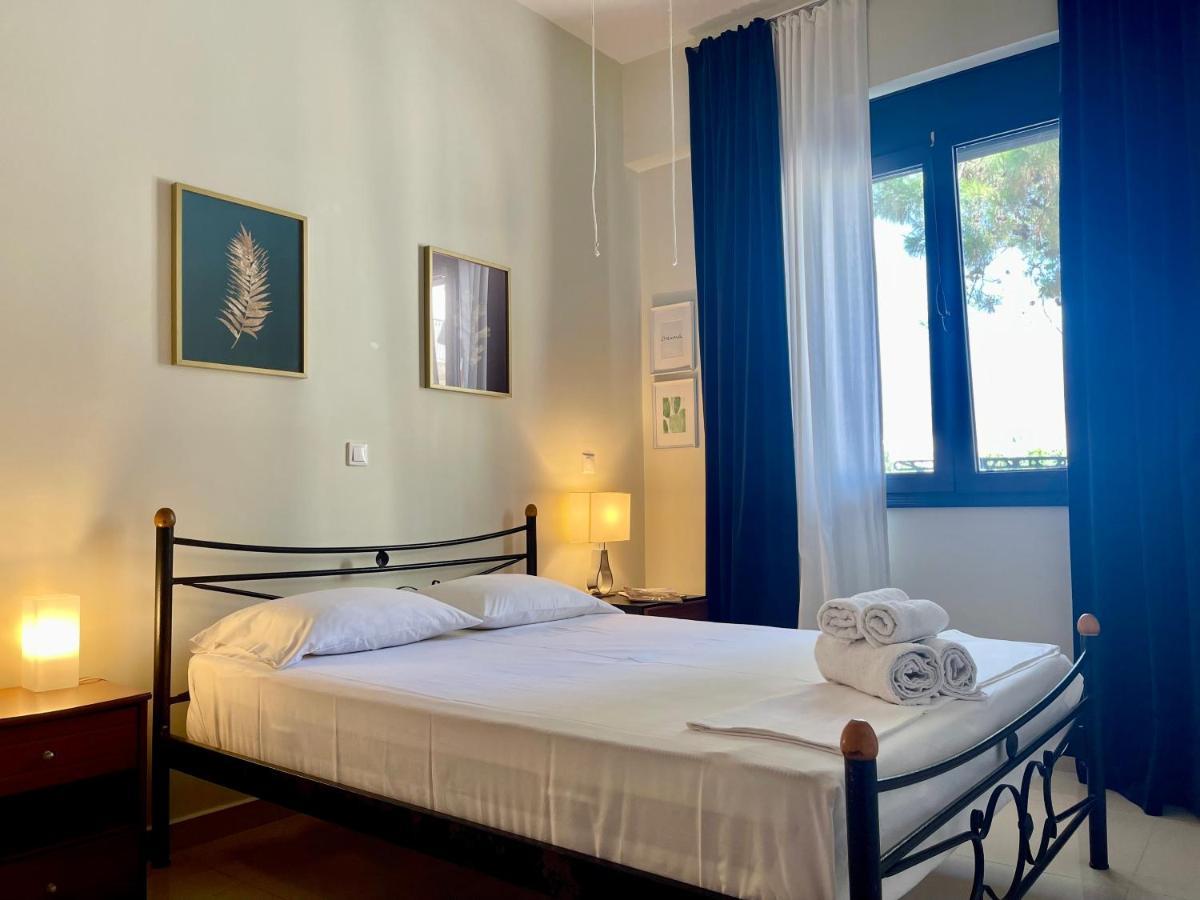 100 Meters From The Sea Apartment Xylokastro Bagian luar foto